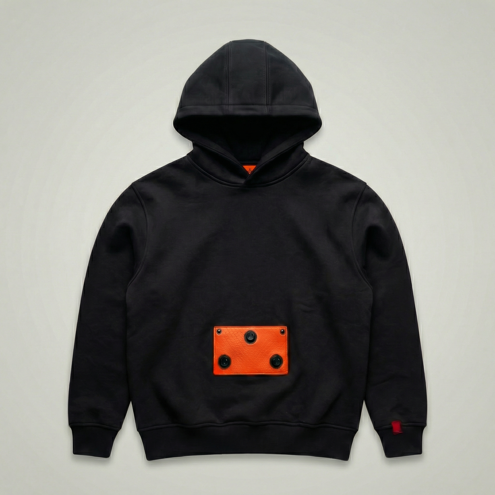Hidden 3-point magnetic attachment on KANGAR hoodie system fidlock