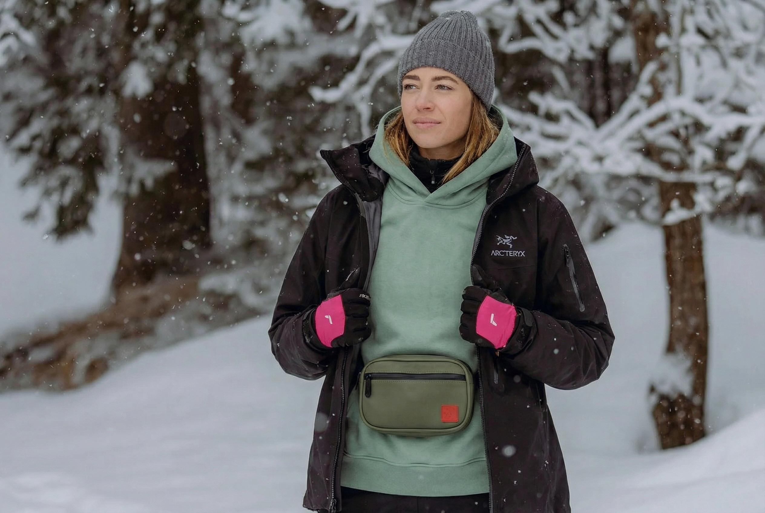 KANGAR Hoodie System in Ash Sage with detachable utility pouch